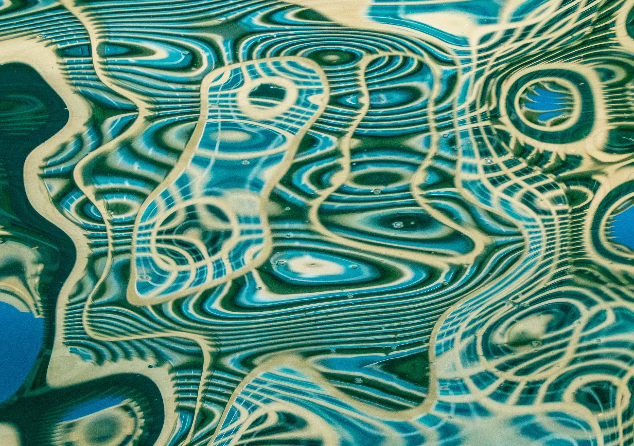 Ebru and the Echo of the Modern Masters